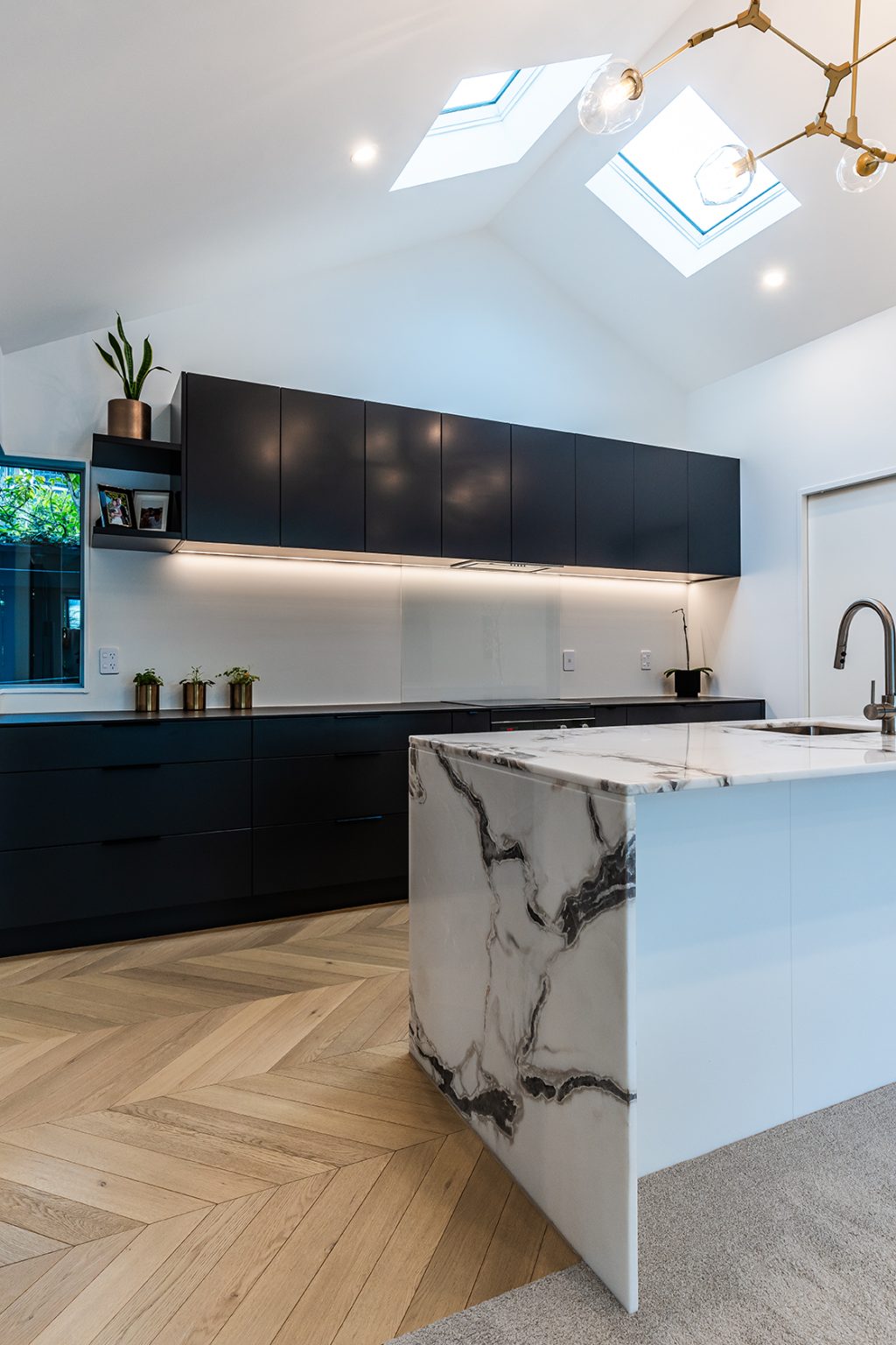 Contemporary Kitchen Design Hawkes Bay: Blending Function and Local ...